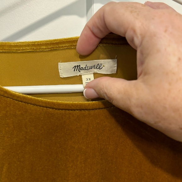 Madewell Saffron Velvet Top 3x Flowy - Picture 3 of 4